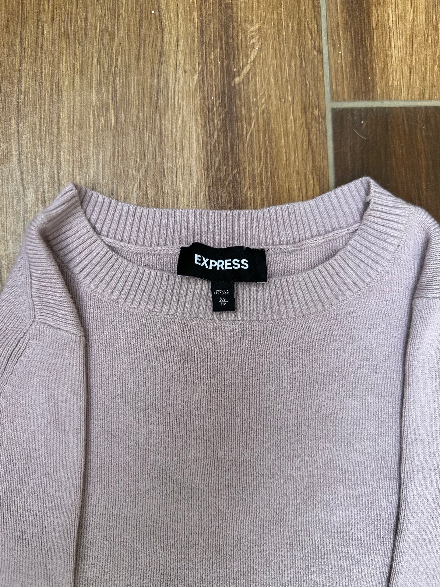 Dust pink knit top