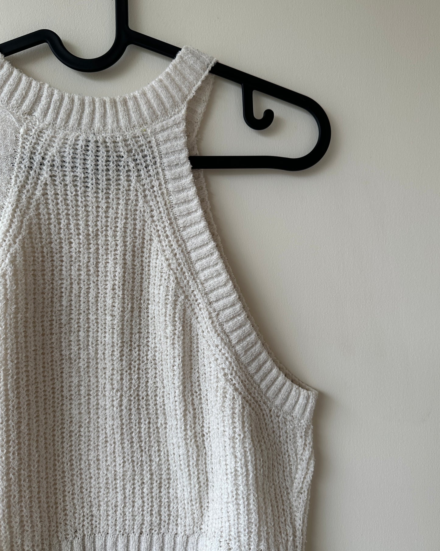 White knit crop top