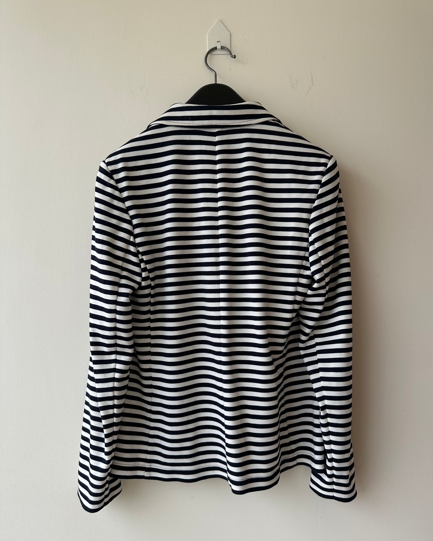 White and blue stripes blazer