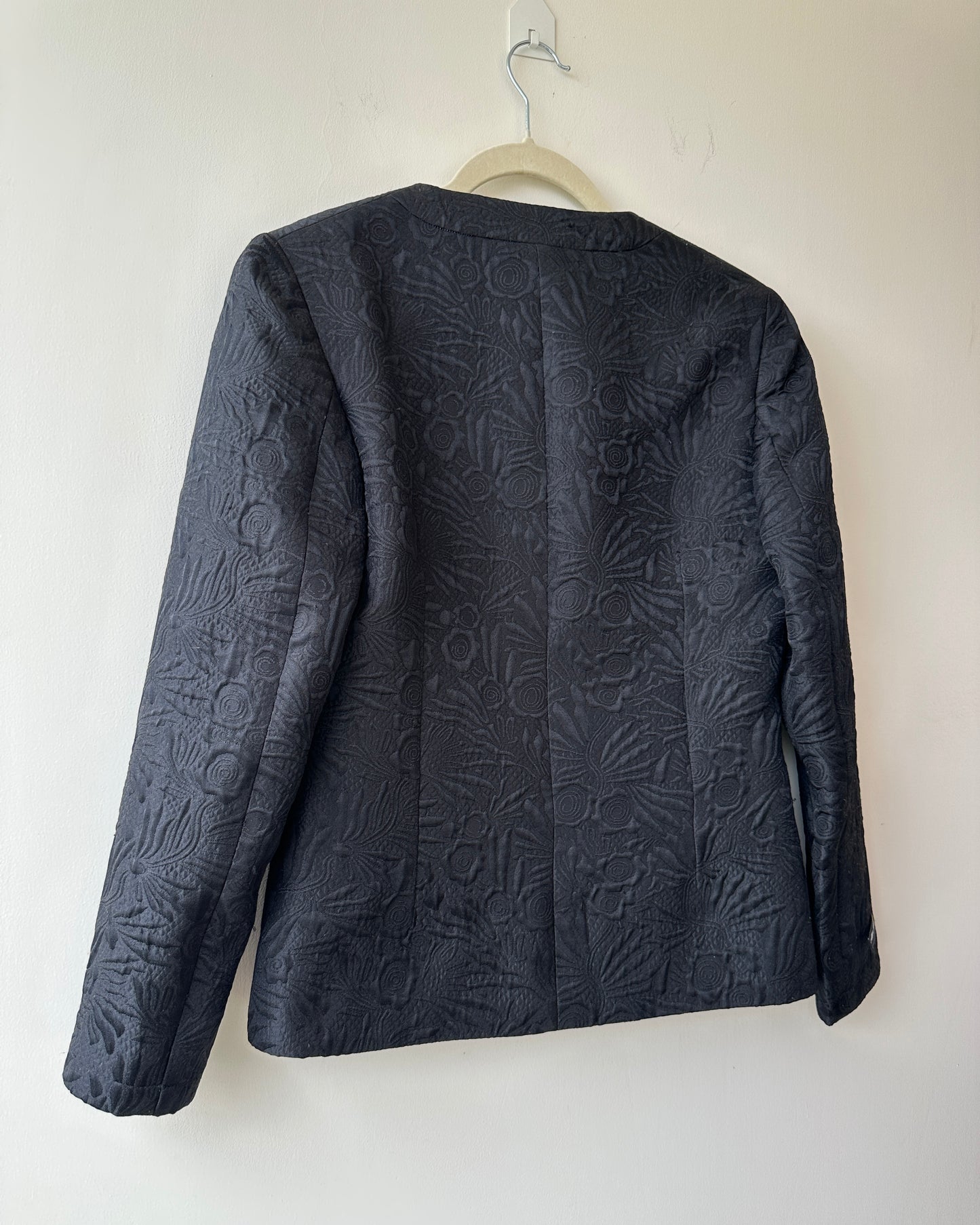 Black textured blazer with front pockets