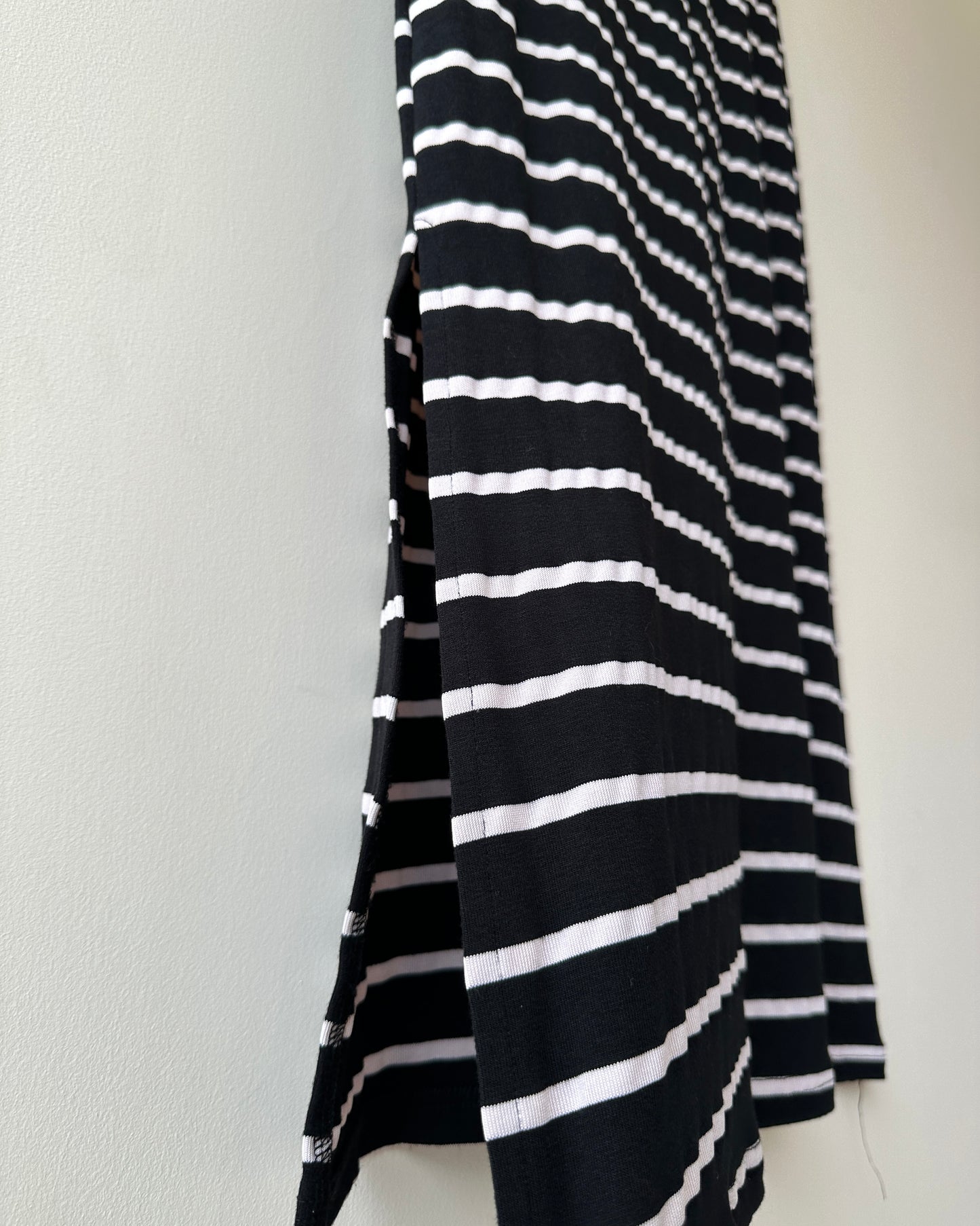 Black striped bodycon skirt