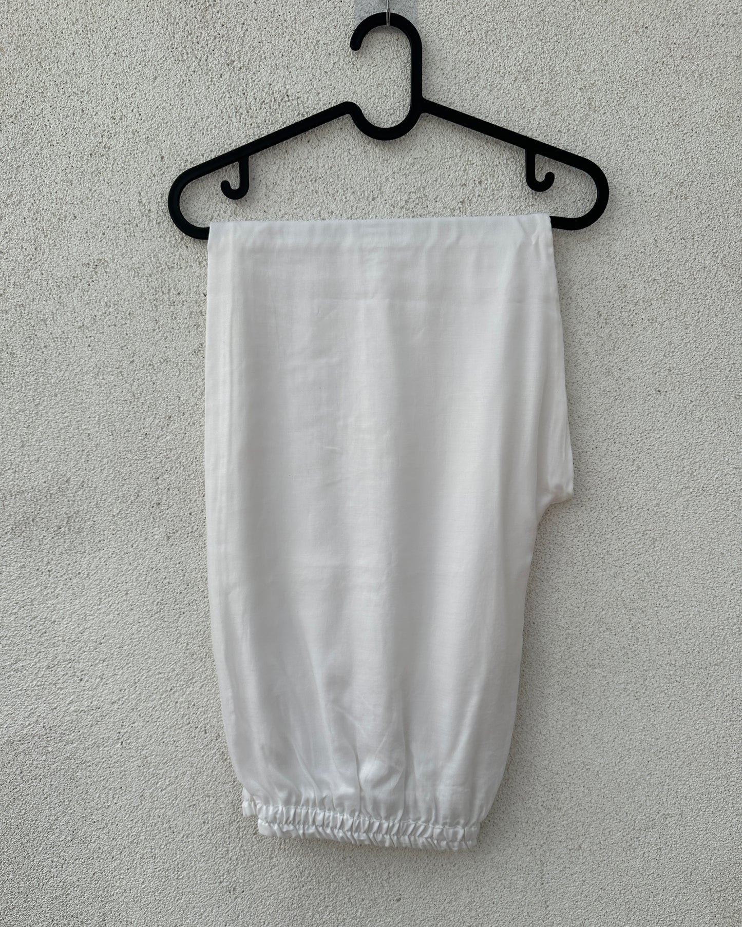White striped kurta set (2 pcs)