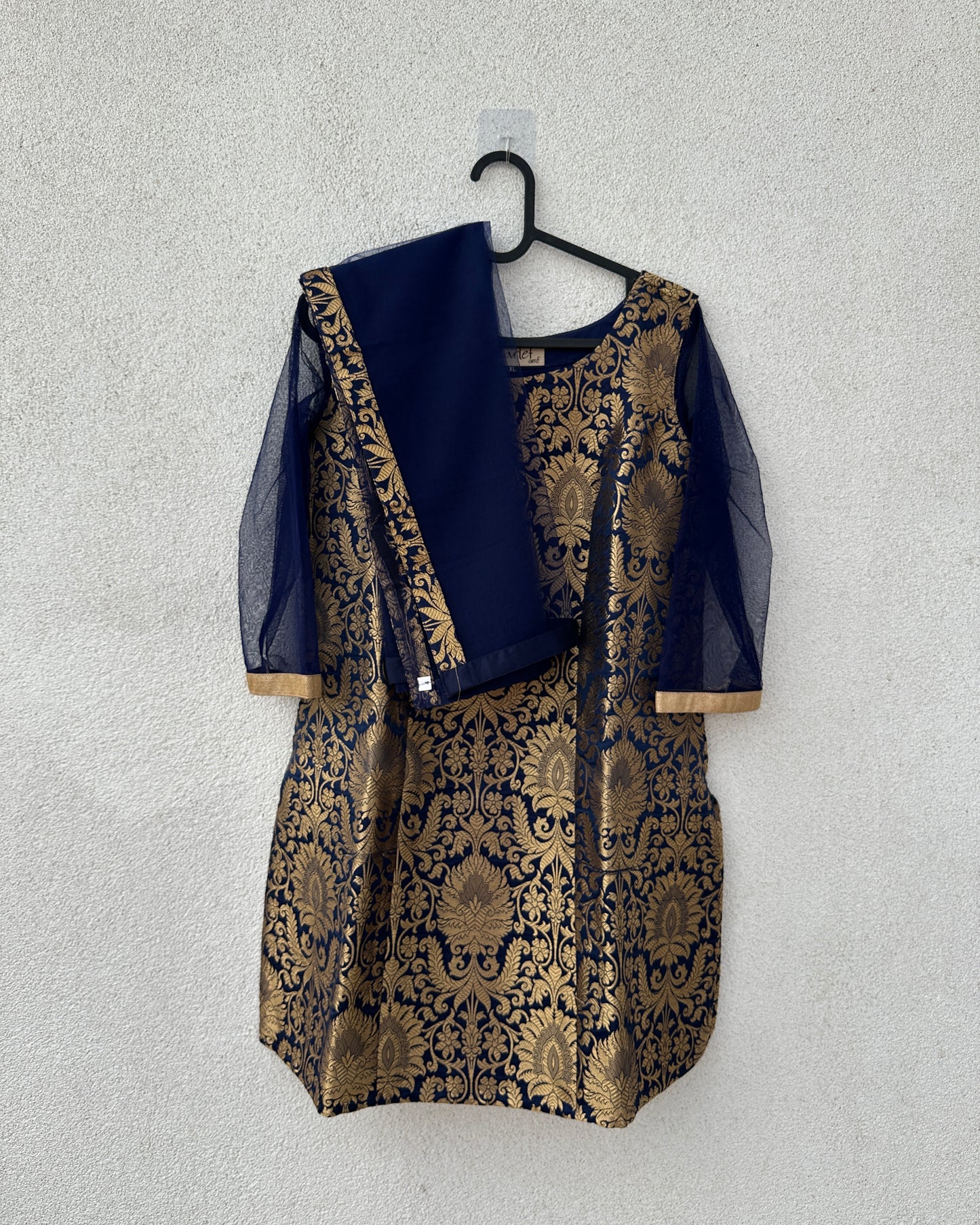 Woven blue silk salwar set (3 pcs)