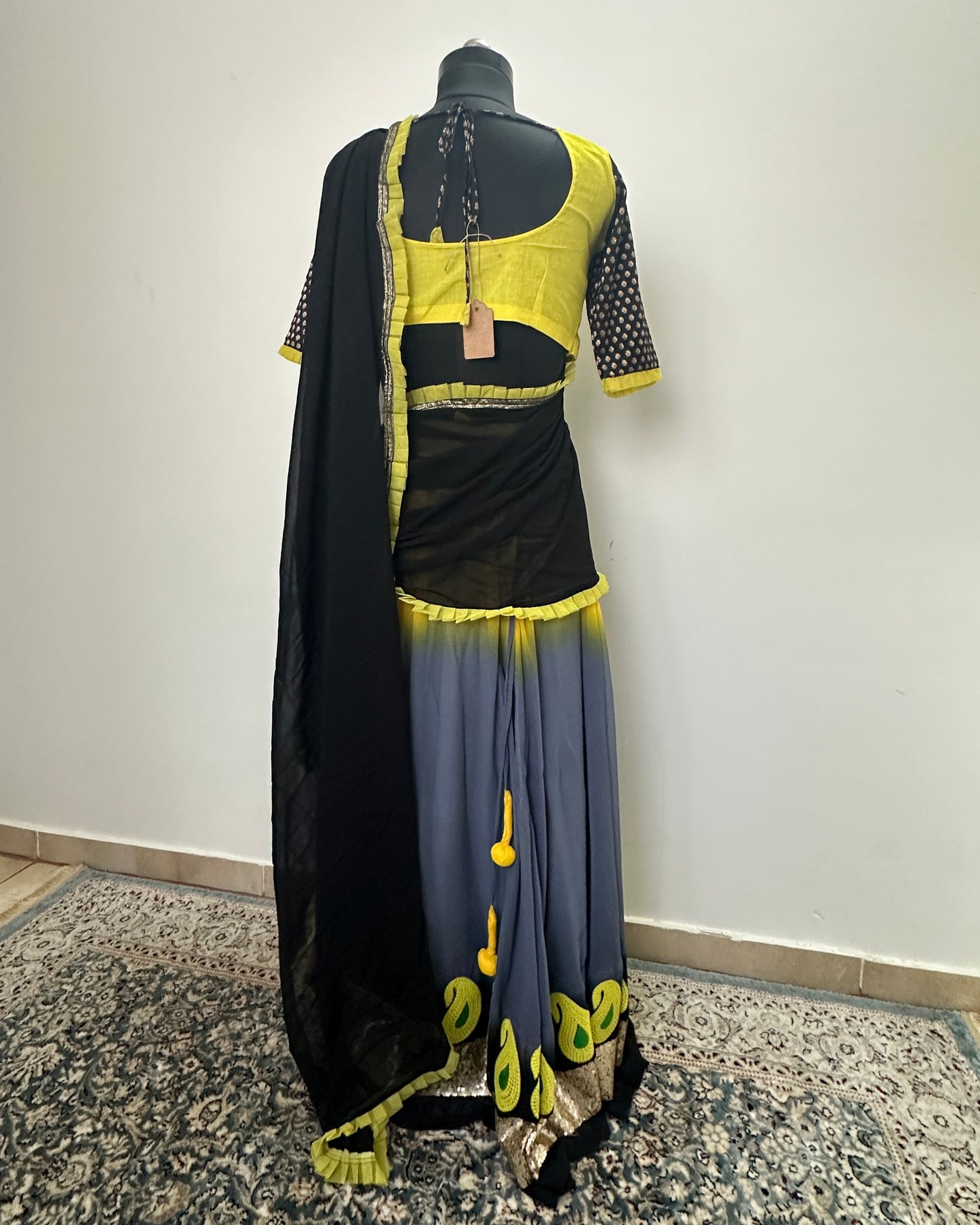 Black and yellow langa voni set (3 pcs)