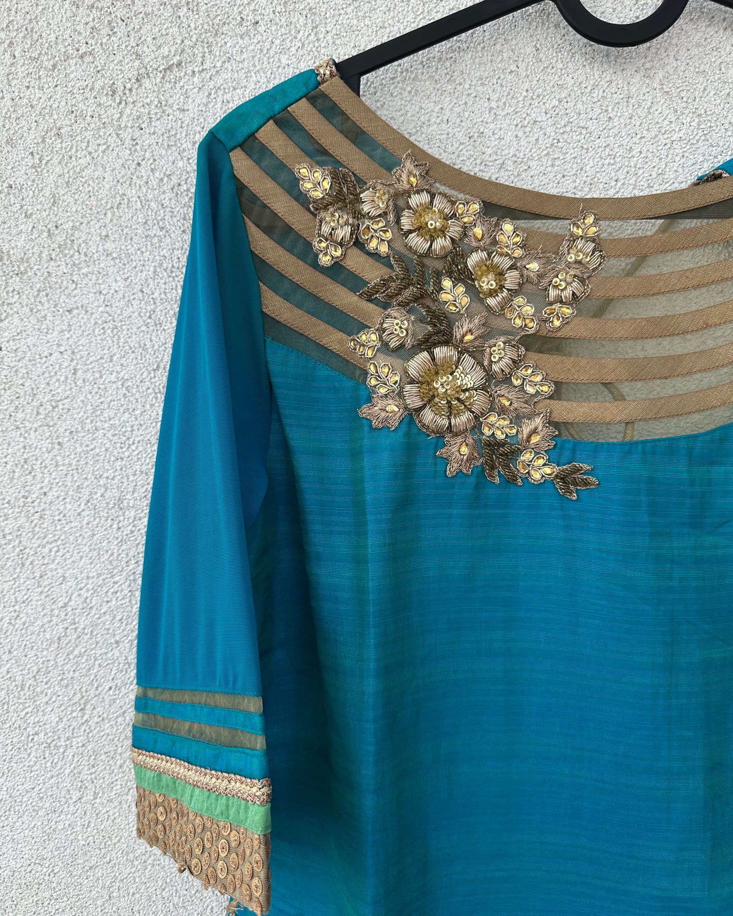 Blue embroidered kurta