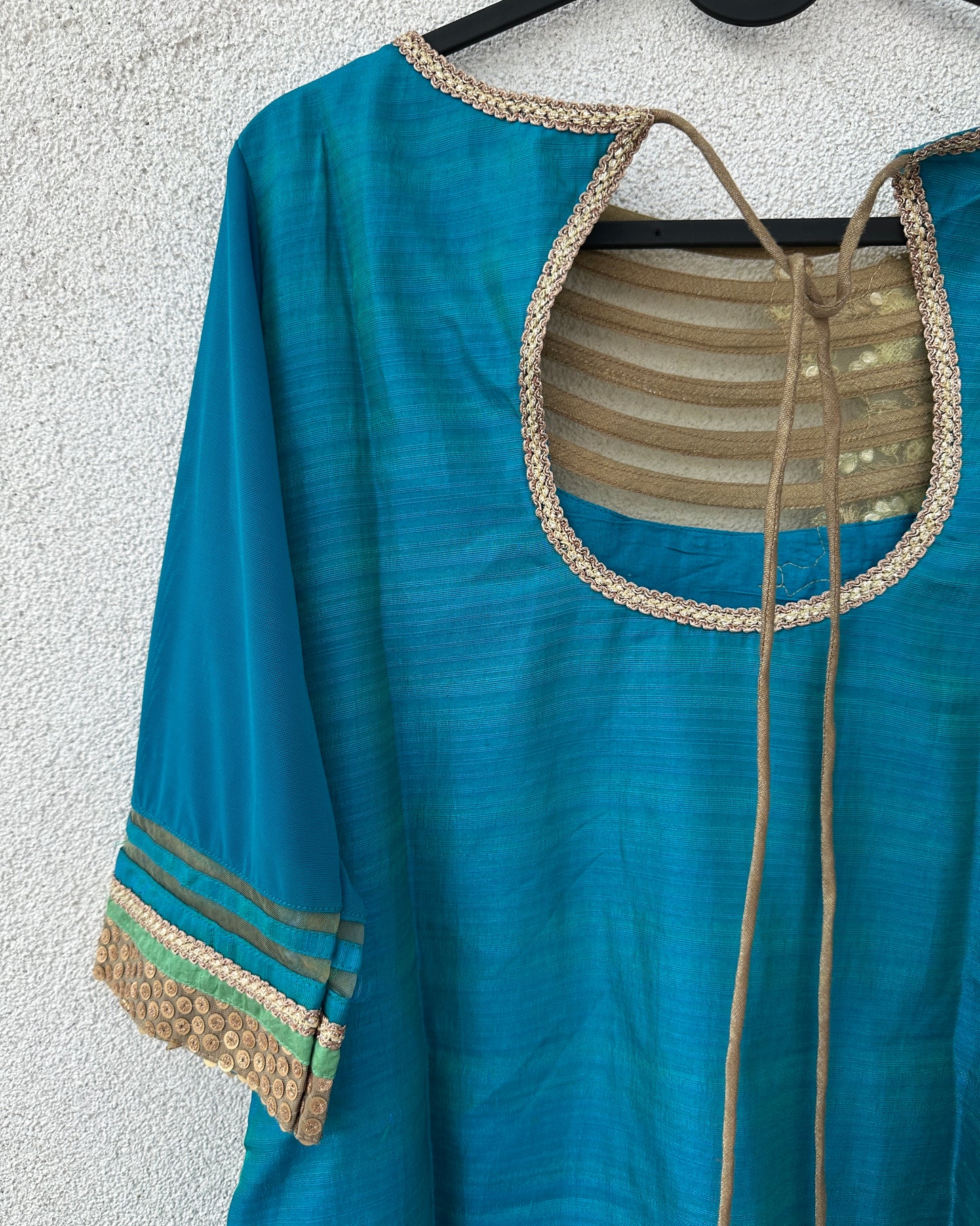 Blue embroidered kurta