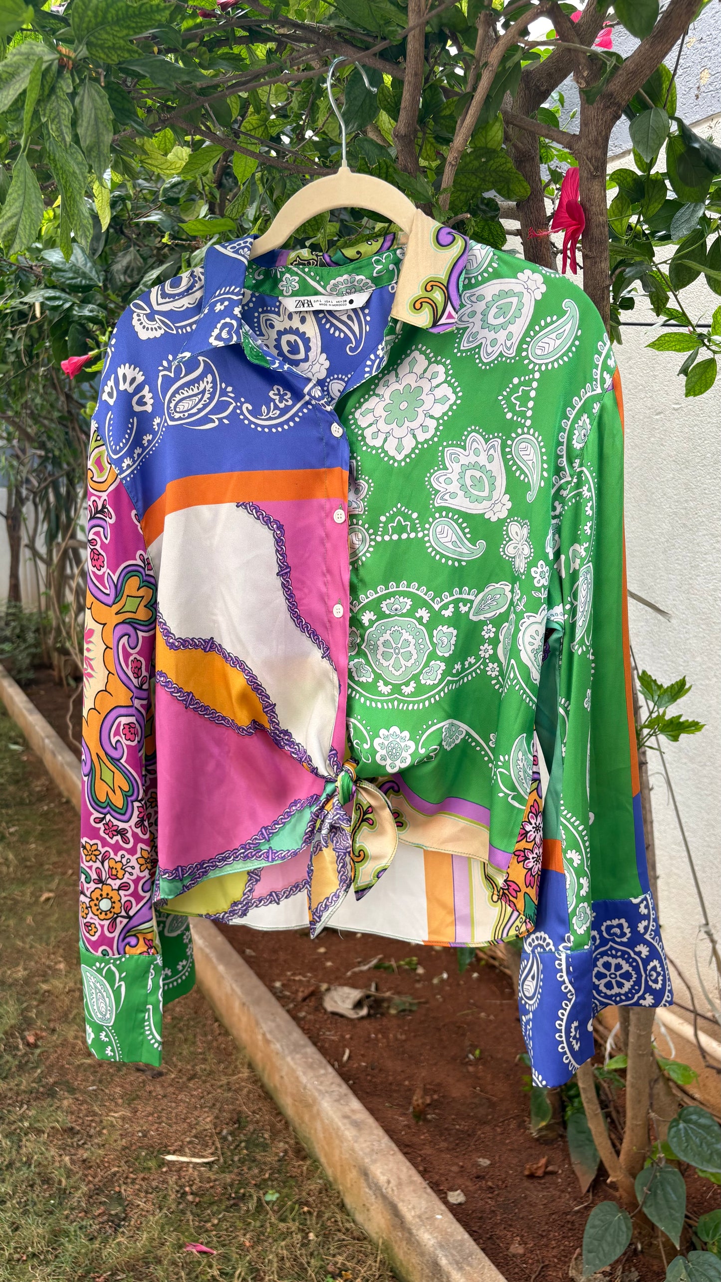 Multicolor printed satin shirt with tie-up