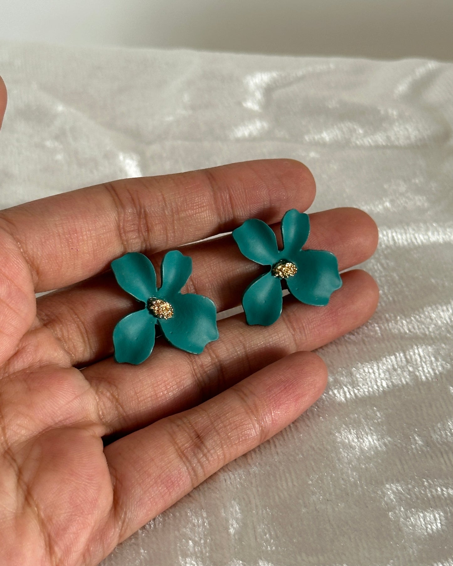 Blue flower earrings