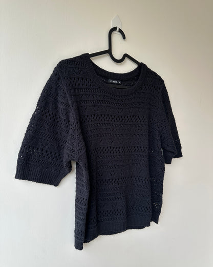 Black knit crop top