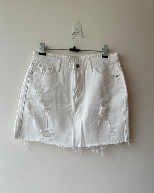 White denim skirt