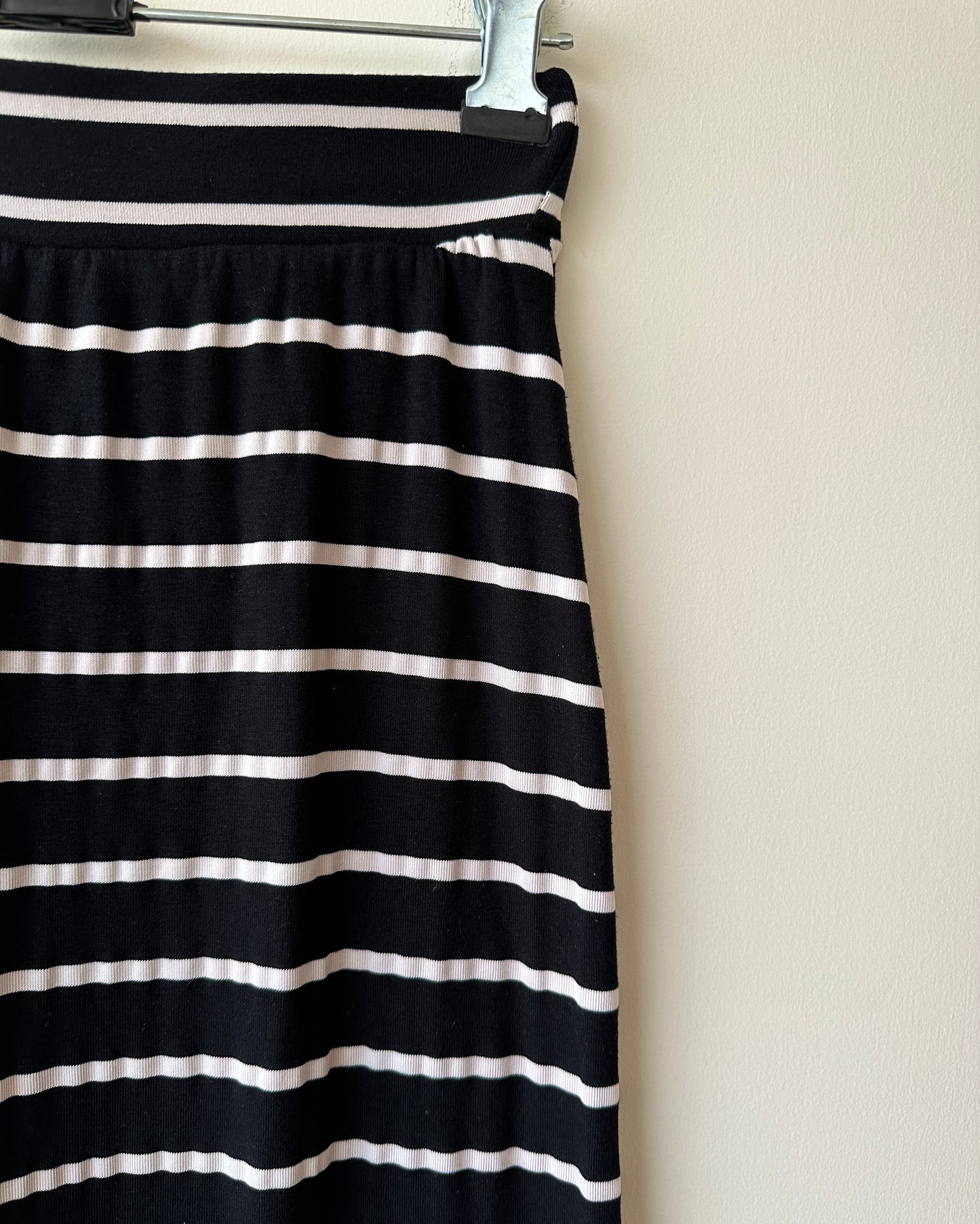 Black striped bodycon skirt