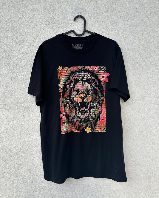 Black T shirt with lion embellishment
