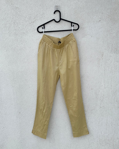 Gold fitted pants