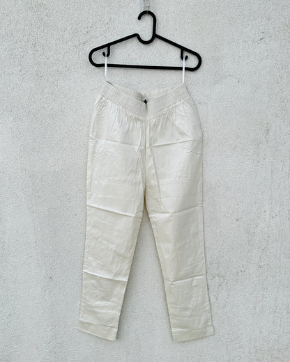 White fitted pants