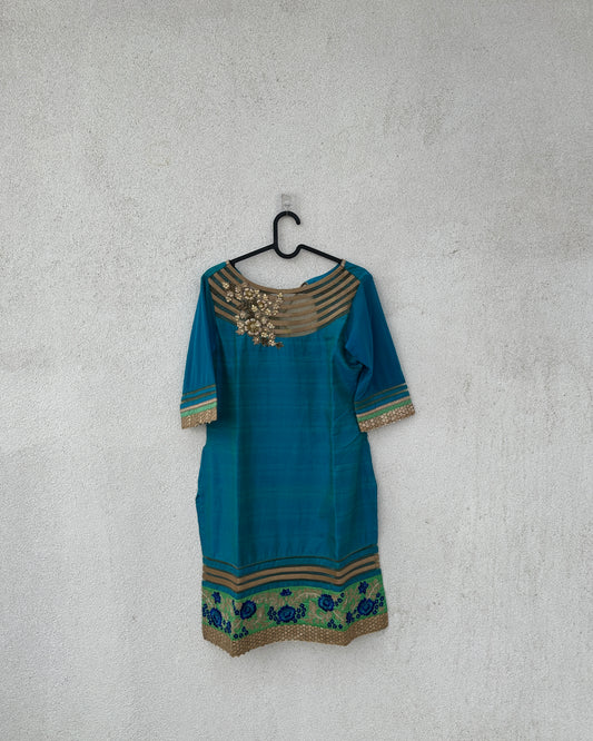 Blue embroidered kurta