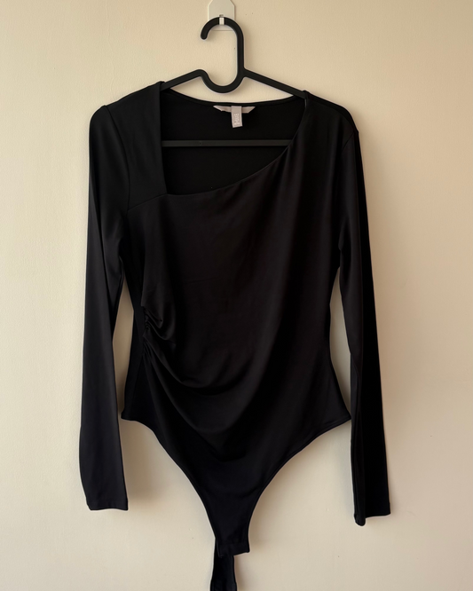 Asymmetric neck black ruched bodysuit