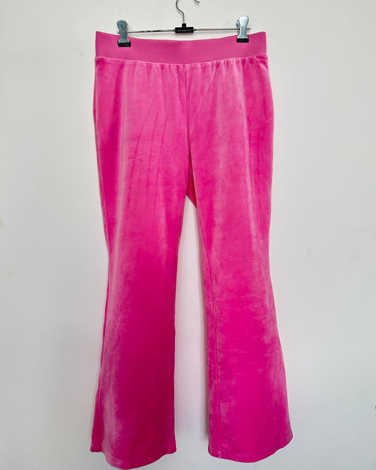 Pink velvet finish hot pants