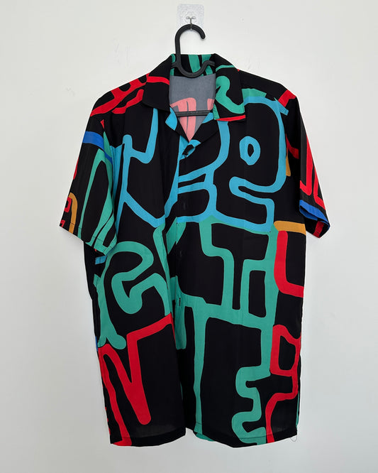 Black abstract print shirt