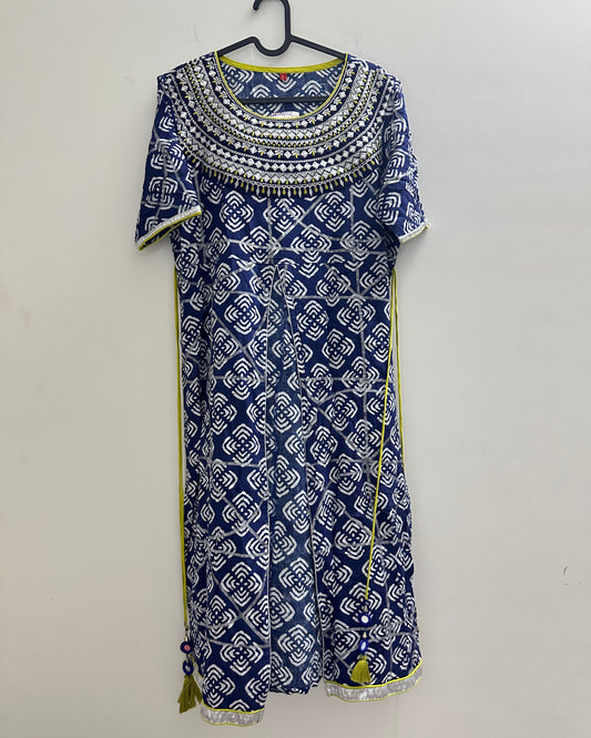 Blue and white festive kurta (2 pcs; with inner)