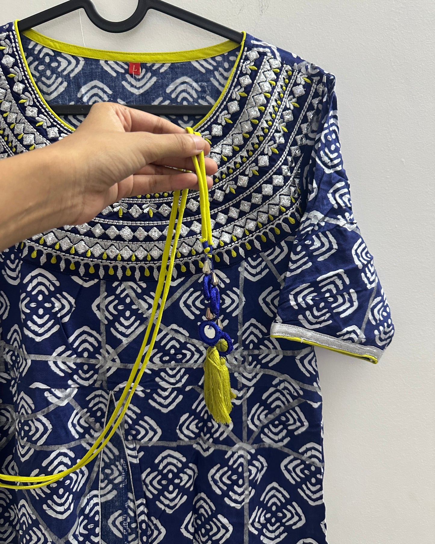 Blue and white festive kurta (2 pcs; with inner)