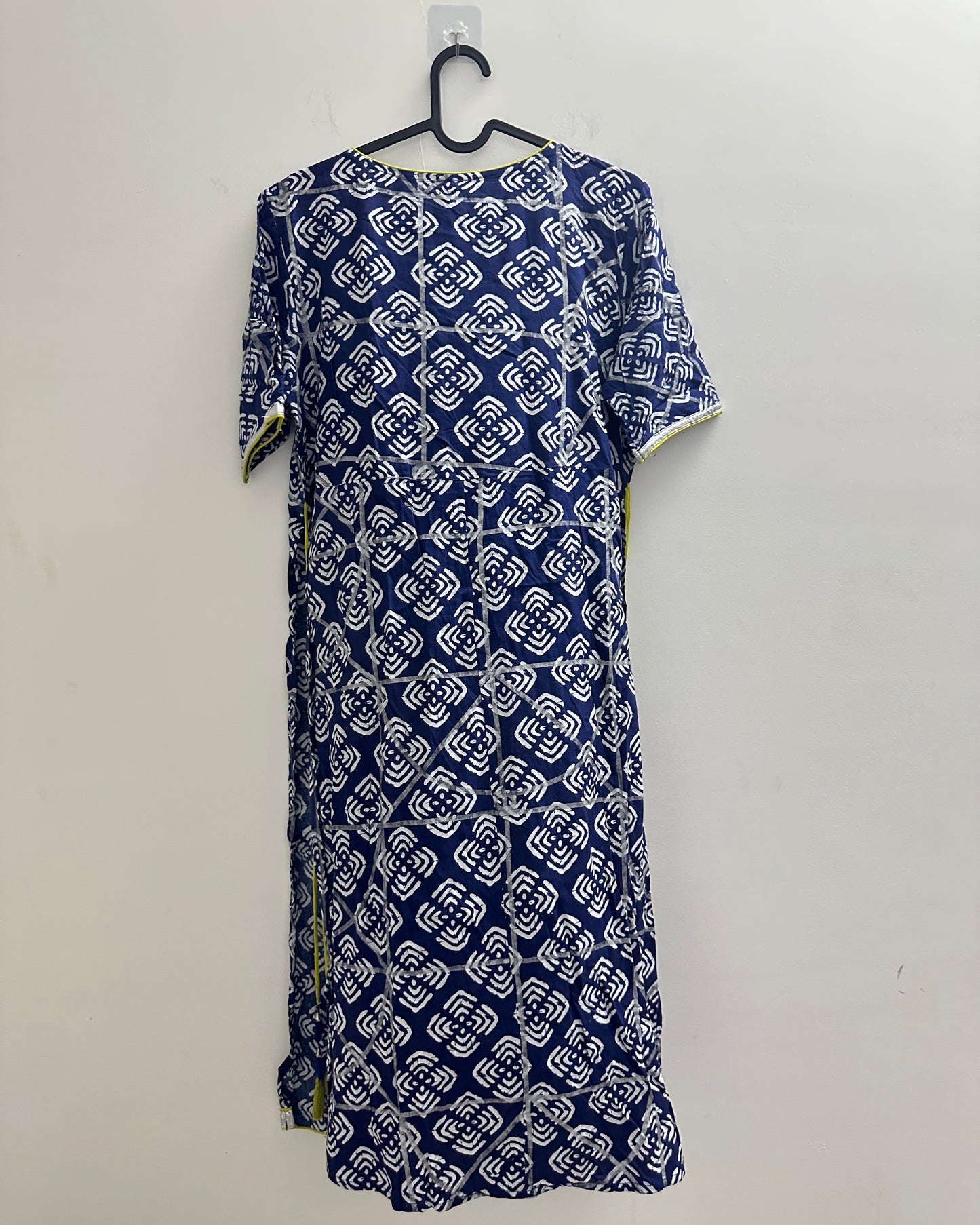 Blue and white festive kurta (2 pcs; with inner)