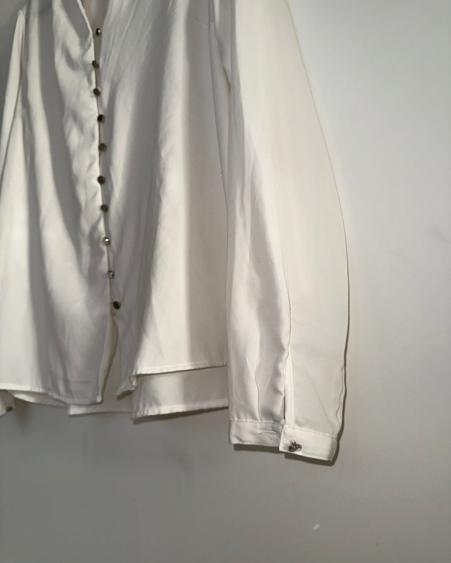White full sleeve formal blouse