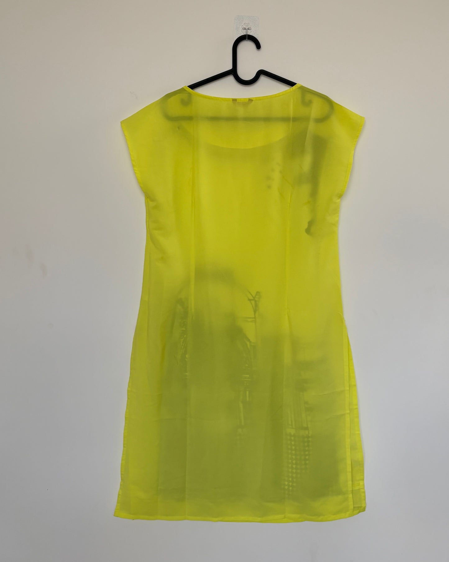 Green and white kurta with landscape print