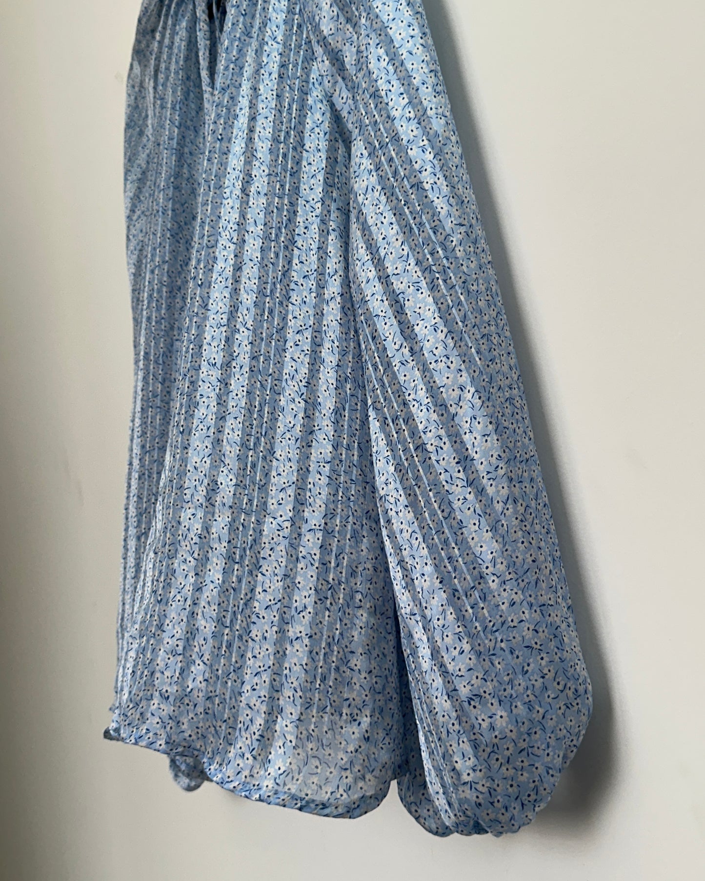 Baby blue floral blouse with tie-ups