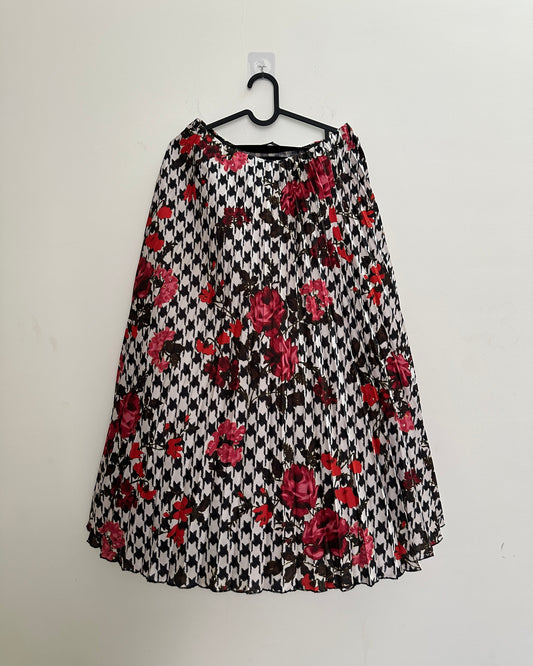Black and red floral pleated satin skirt
