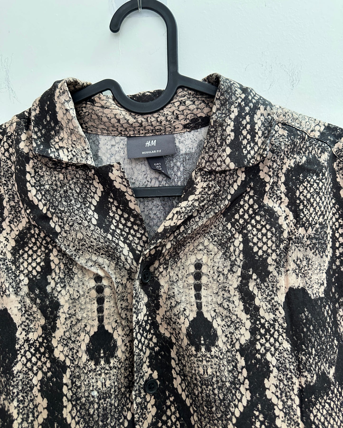 Black and beige snakeskin print relaxed shirt