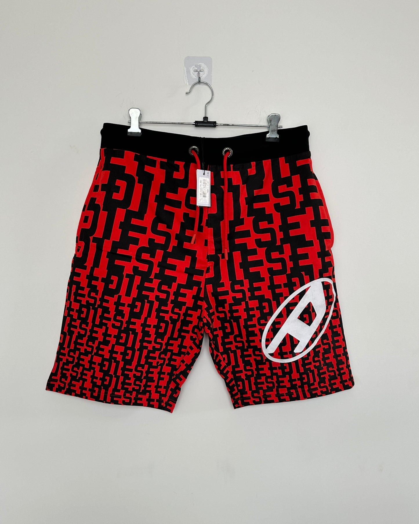 Red and black graphic print men's shorts