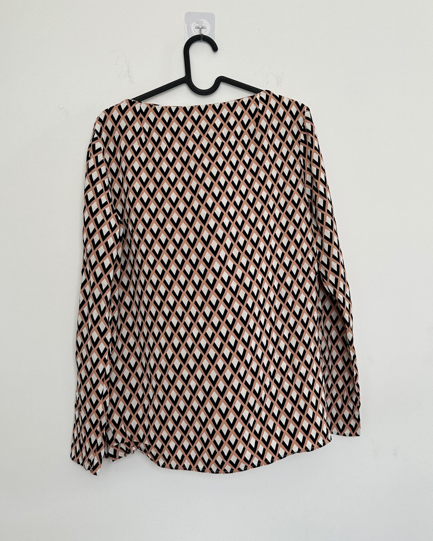Satin shirt with abstract geometric print