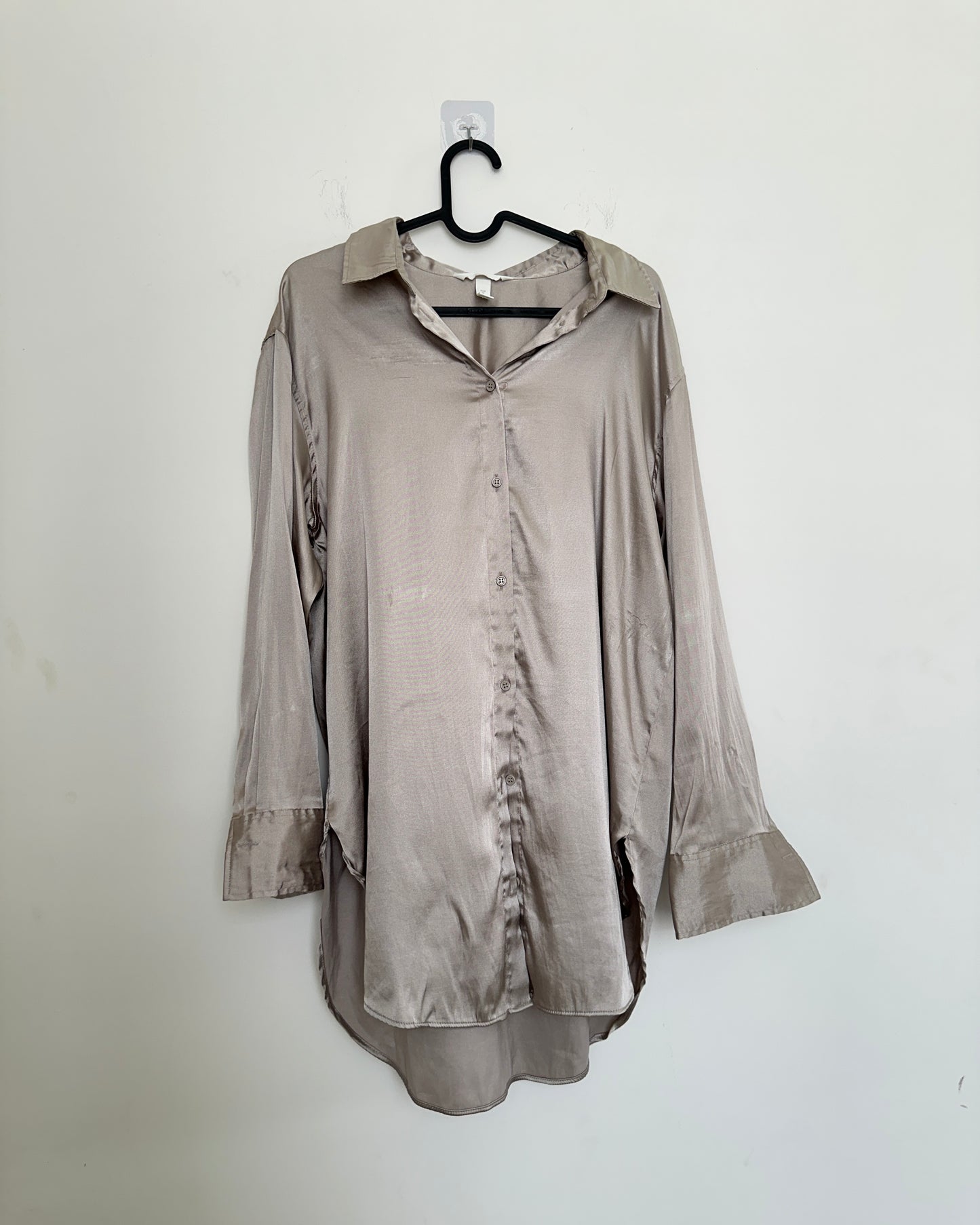 Oversized grey satin shirt