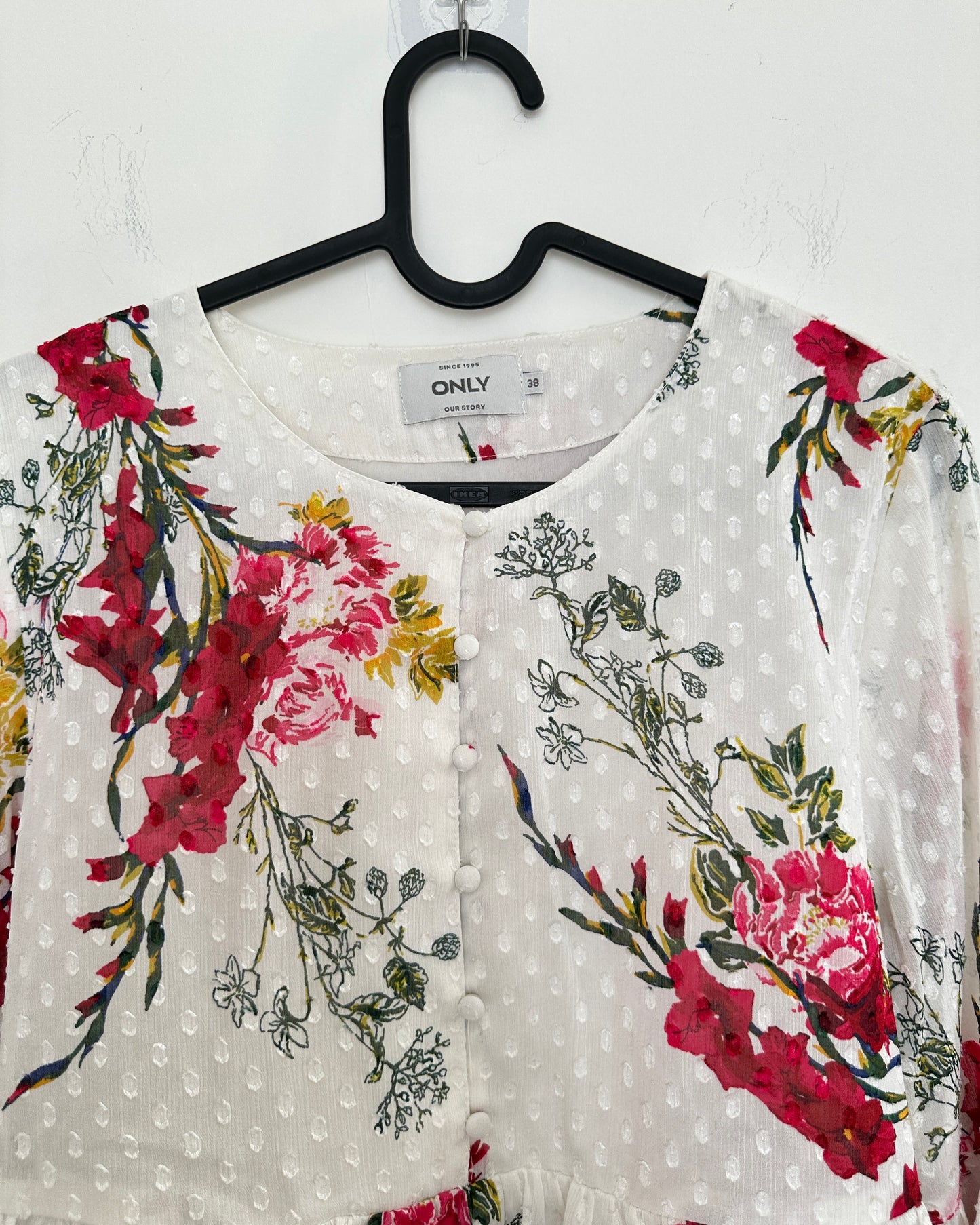 White floral print full sleeve blouse