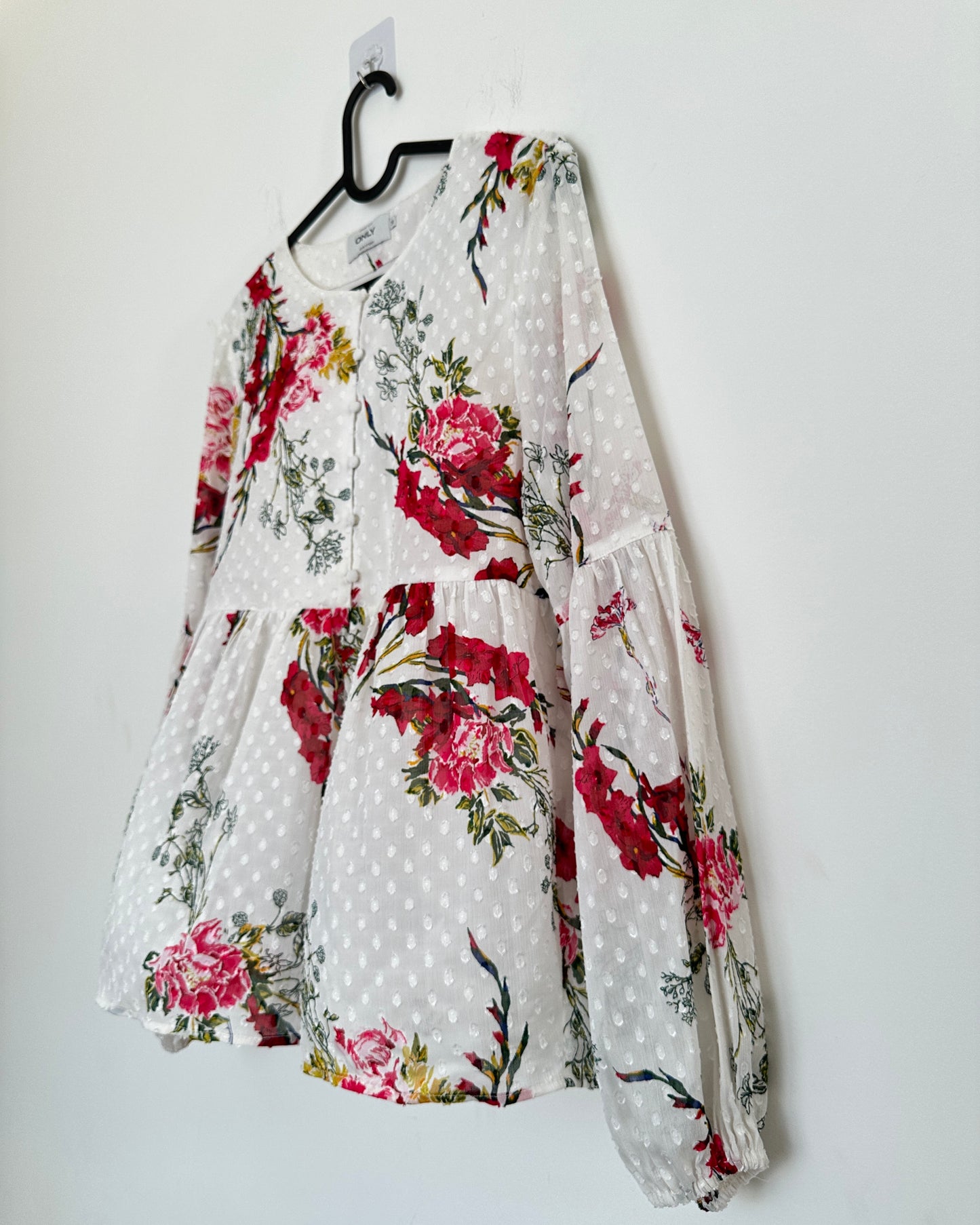 White floral print full sleeve blouse