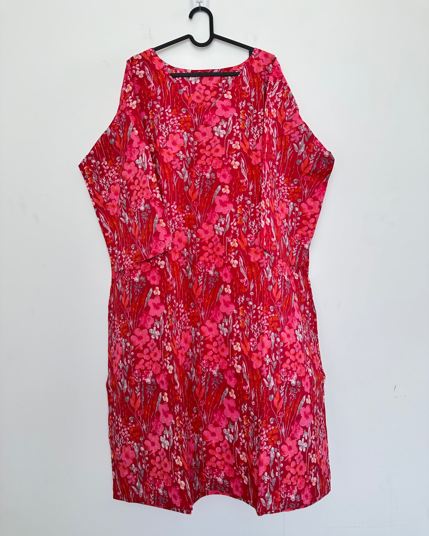 Red and pink printed cotton kurta set