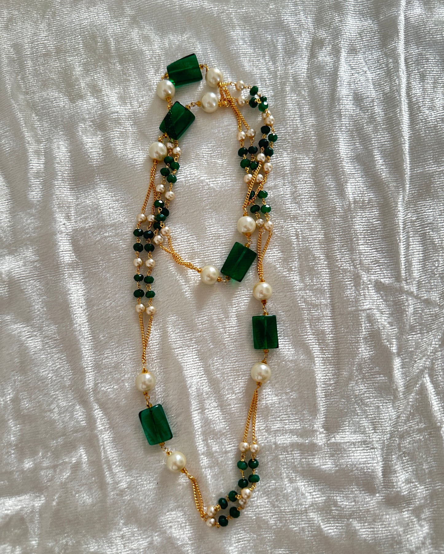 Green and white stone beaded necklace