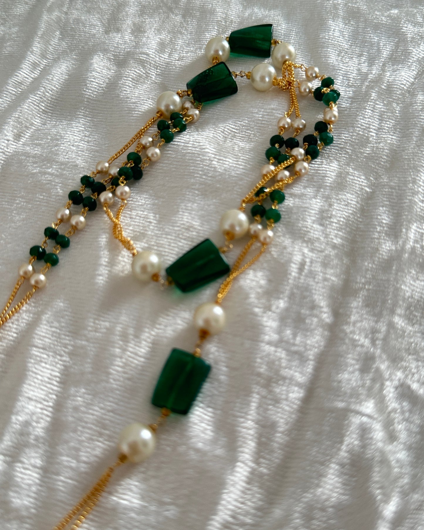 Green and white stone beaded necklace